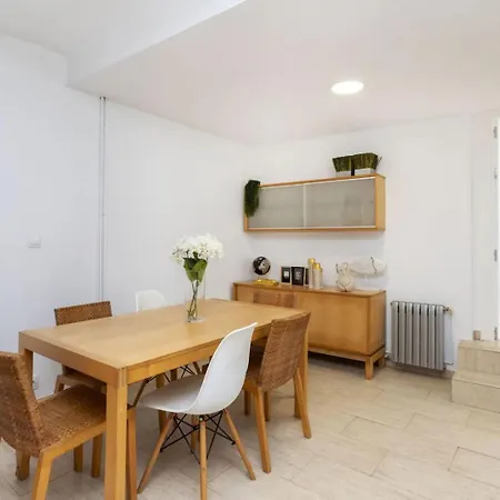 Holiday home Casa Canyet Con Piscina A Un Paso De Barcelona Y La Playa