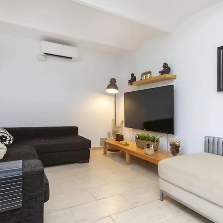Casa Canyet Con Piscina A Un Paso De Barcelona Y La Playa * Badalona